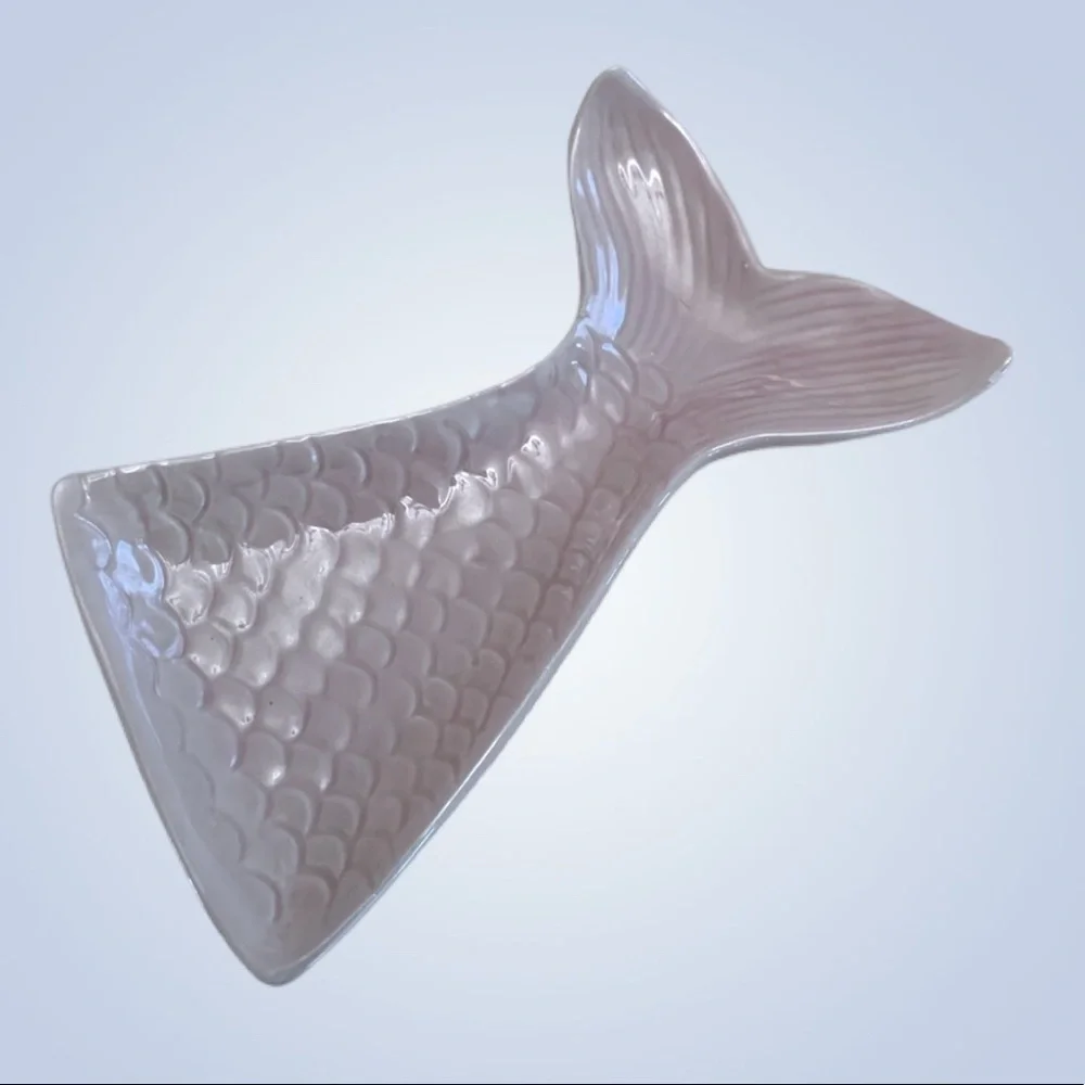 Pearlized Ceramic Mermaid Tail Spoon Rest - Picture 3 of 5